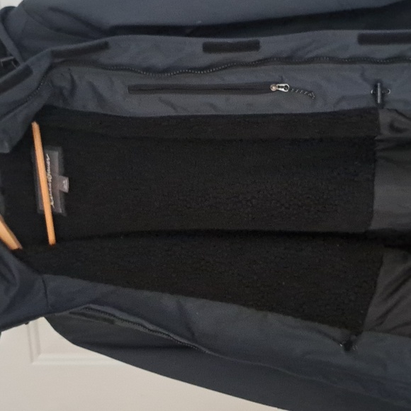 EDDIE BAUER MEN'S WEATHEREDGE LARGE- TALL WINTER COAT - TALL SIZE - Picture 7 of 7